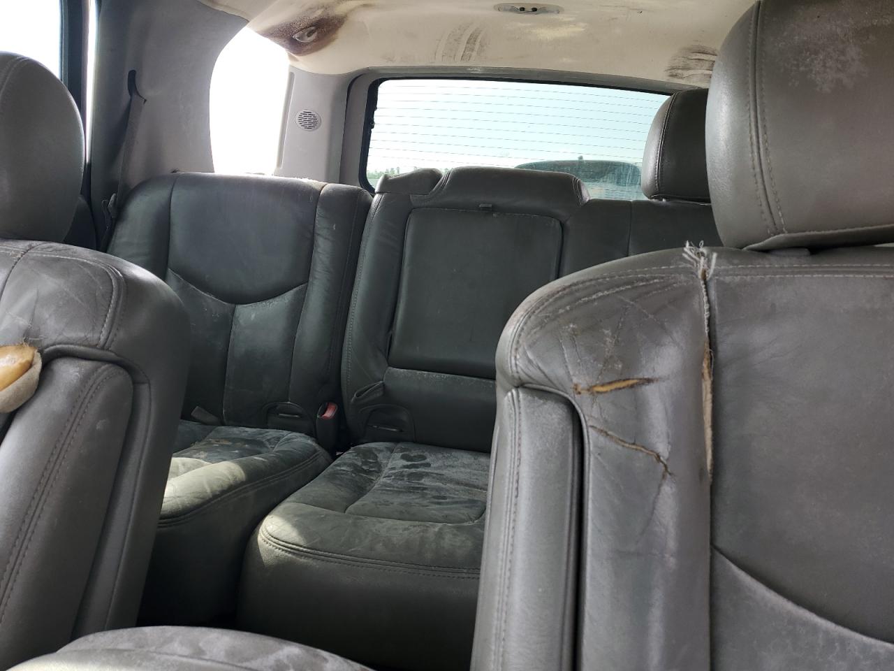 2004 Chevrolet Tahoe K1500 VIN: 1GNEK13T24R205100 Lot: 82677285