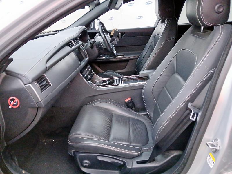 2019 JAGUAR XF 2.0D [180] R-SPORT 5DR AUTO