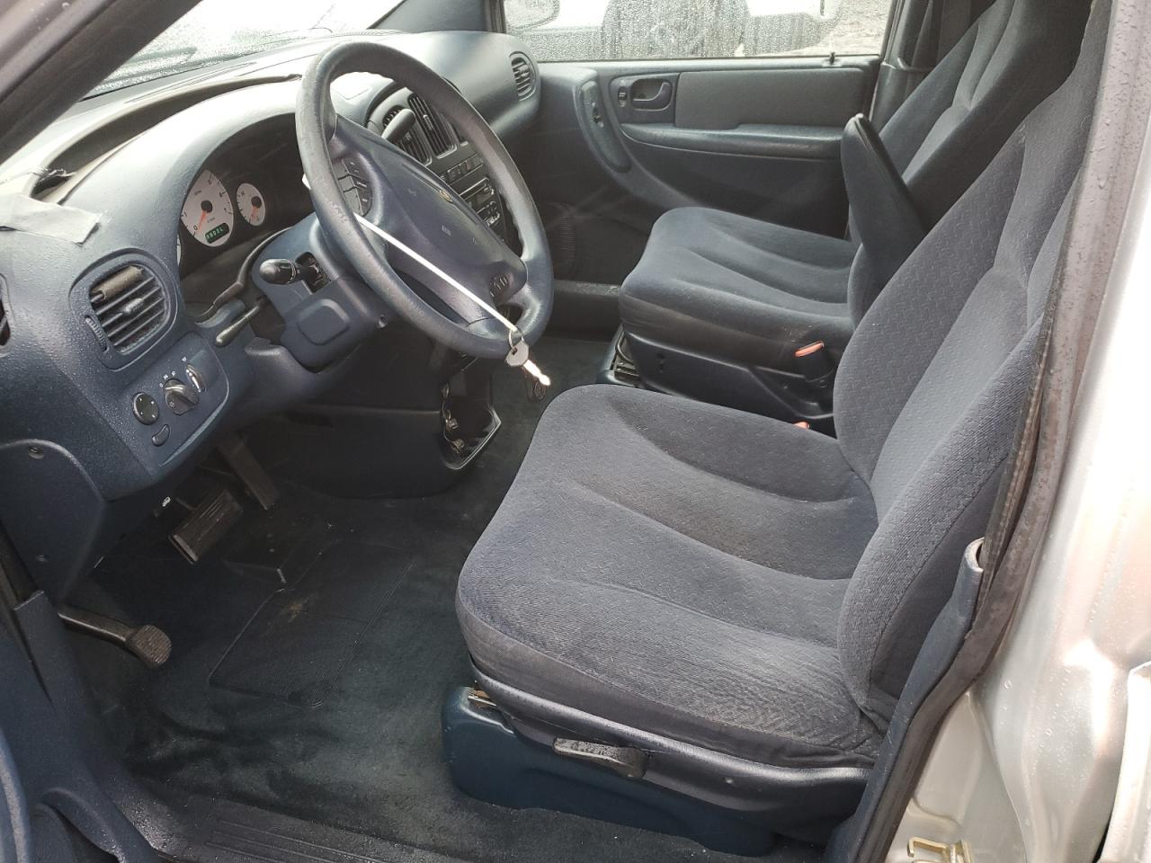 2002 Chrysler Voyager Lx VIN: 1C4GJ453X2B632310 Lot: 85856665