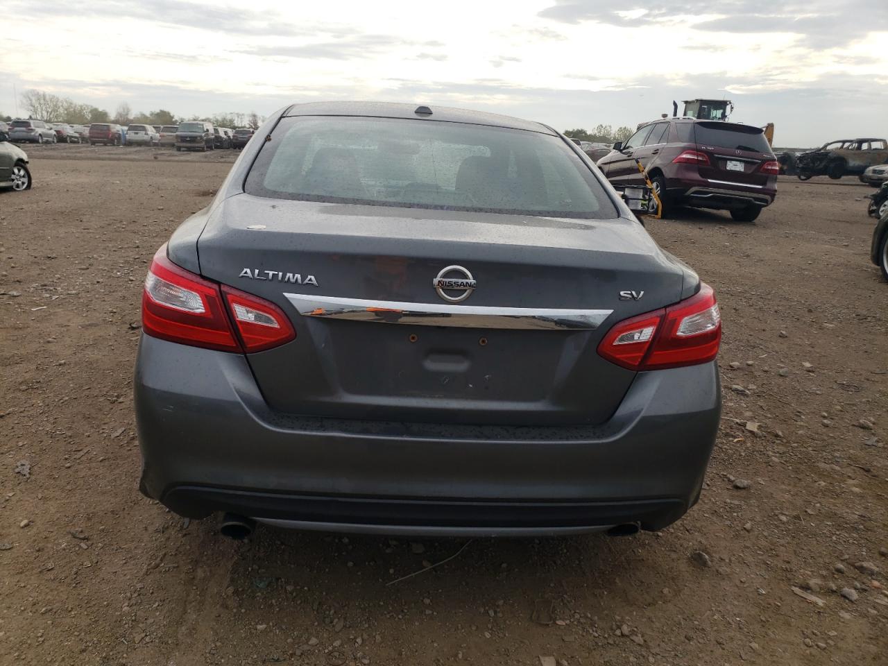 2017 Nissan Altima 2.5 VIN: 1N4AL3AP8HC940135 Lot: 82335125