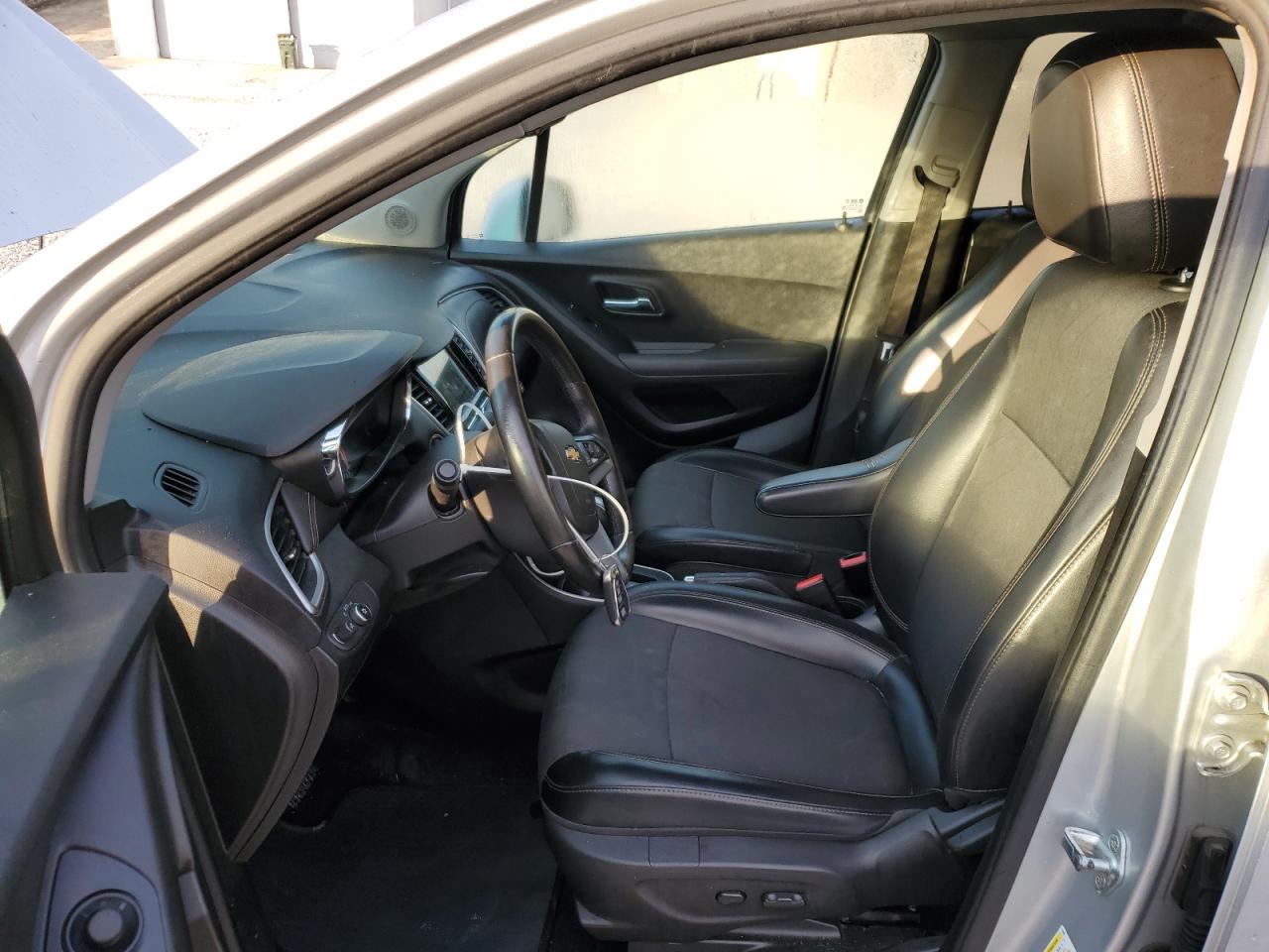 2018 Chevrolet Trax 1Lt VIN: KL7CJLSB8JB675107 Lot: 82477705