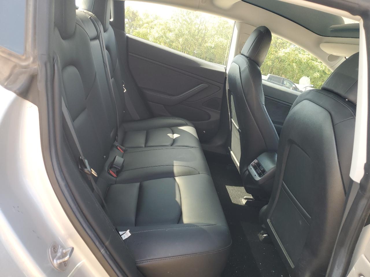 2018 Tesla Model 3 VIN: 5YJ3E1EA2JF037494 Lot: 85930055