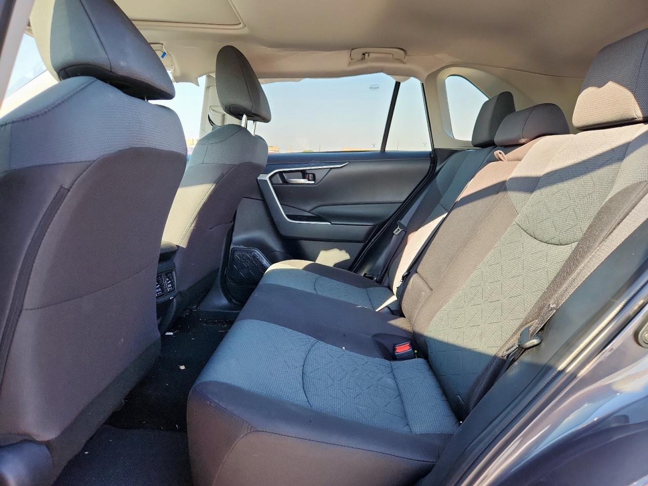 2025 Toyota Rav4 Xle VIN: 2T3W1RFV8SW401907 Lot: 82453525