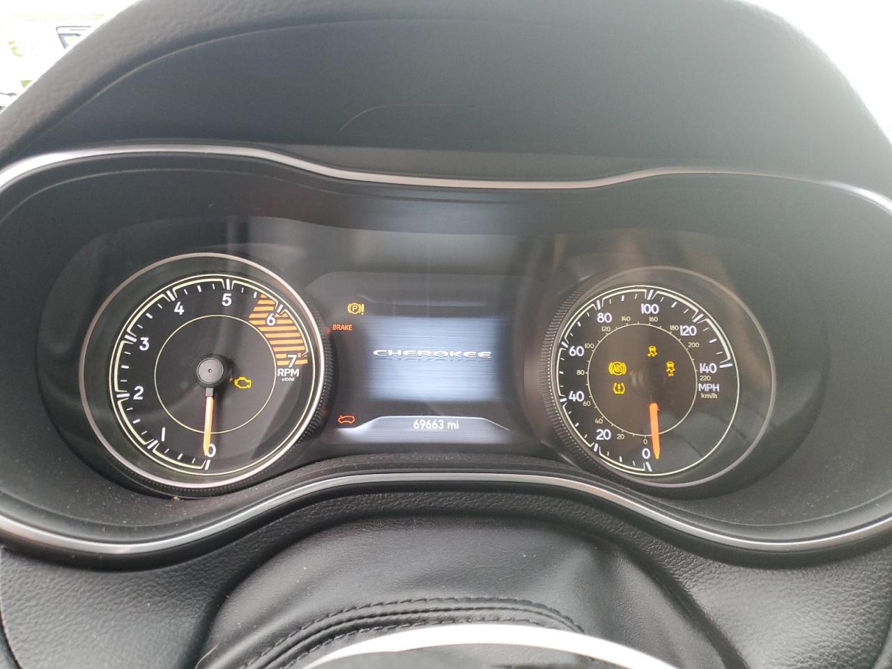 2019 Jeep Cherokee Limited VIN: 1C4PJMDN0KD343850 Lot: 90686345