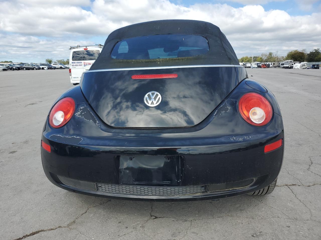 2008 Volkswagen New Beetle Convertible S VIN: 3VWPF31Y48M419798 Lot: 85890605