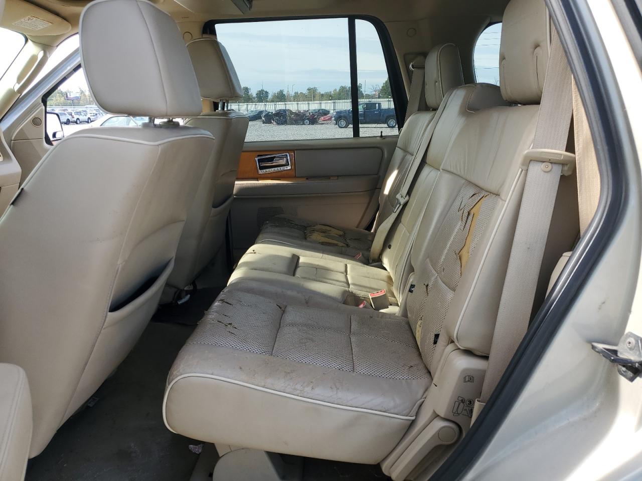 2007 Lincoln Navigator VIN: 5LMFU27517LJ15302 Lot: 82763955