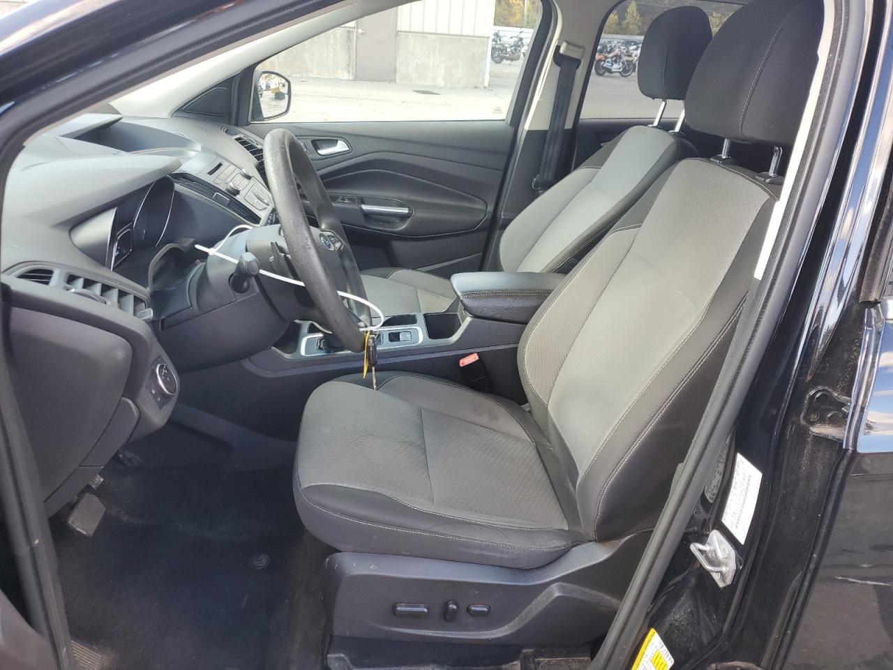 2017 Ford Escape Se VIN: 1FMCU9GD5HUD26116 Lot: 87418295