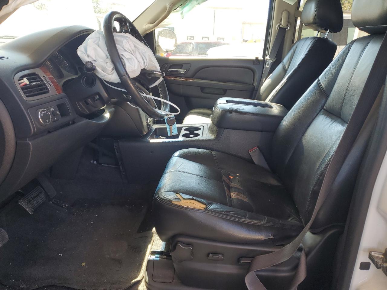 2014 GMC Yukon Xl C1500 Slt VIN: 1GKS1KE01ER149597 Lot: 82615045