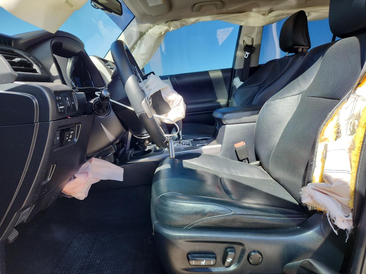 2019 Toyota 4Runner Sr5/Sr5 Premium VIN: JTEBU5JR2K5627646 Lot: 82201115