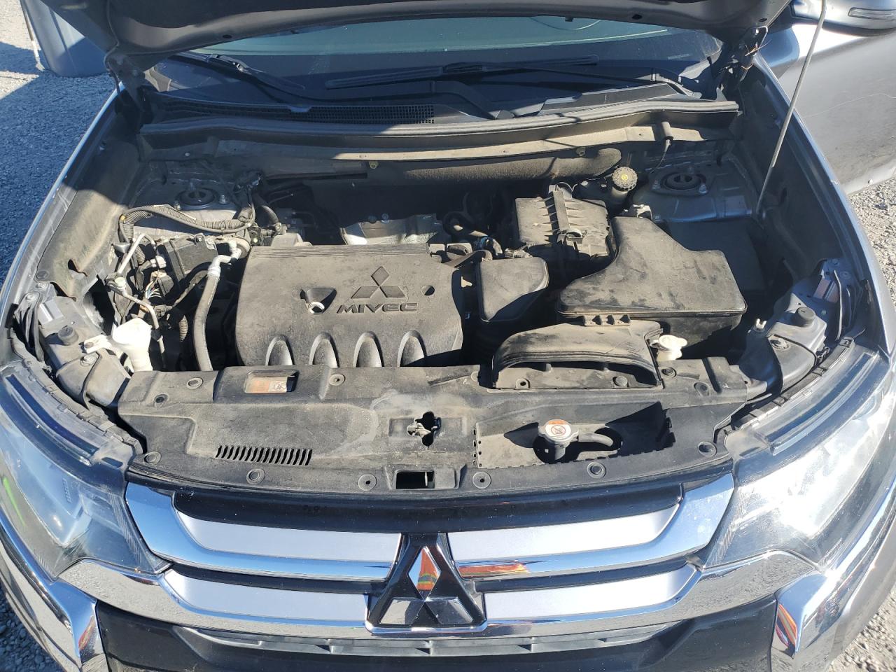 2017 Mitsubishi Outlander Se VIN: JA4AD3A35HZ061462 Lot: 90014575