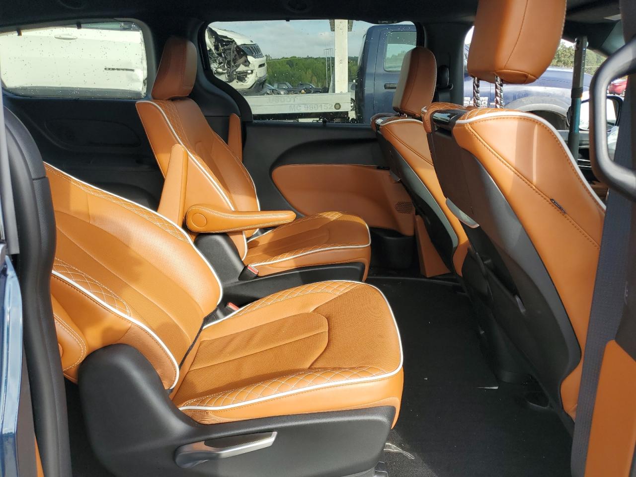 2025 Chrysler Pacifica Hybrid Pinnacle VIN: 2C4RC1N75SR592045 Lot: 85863955