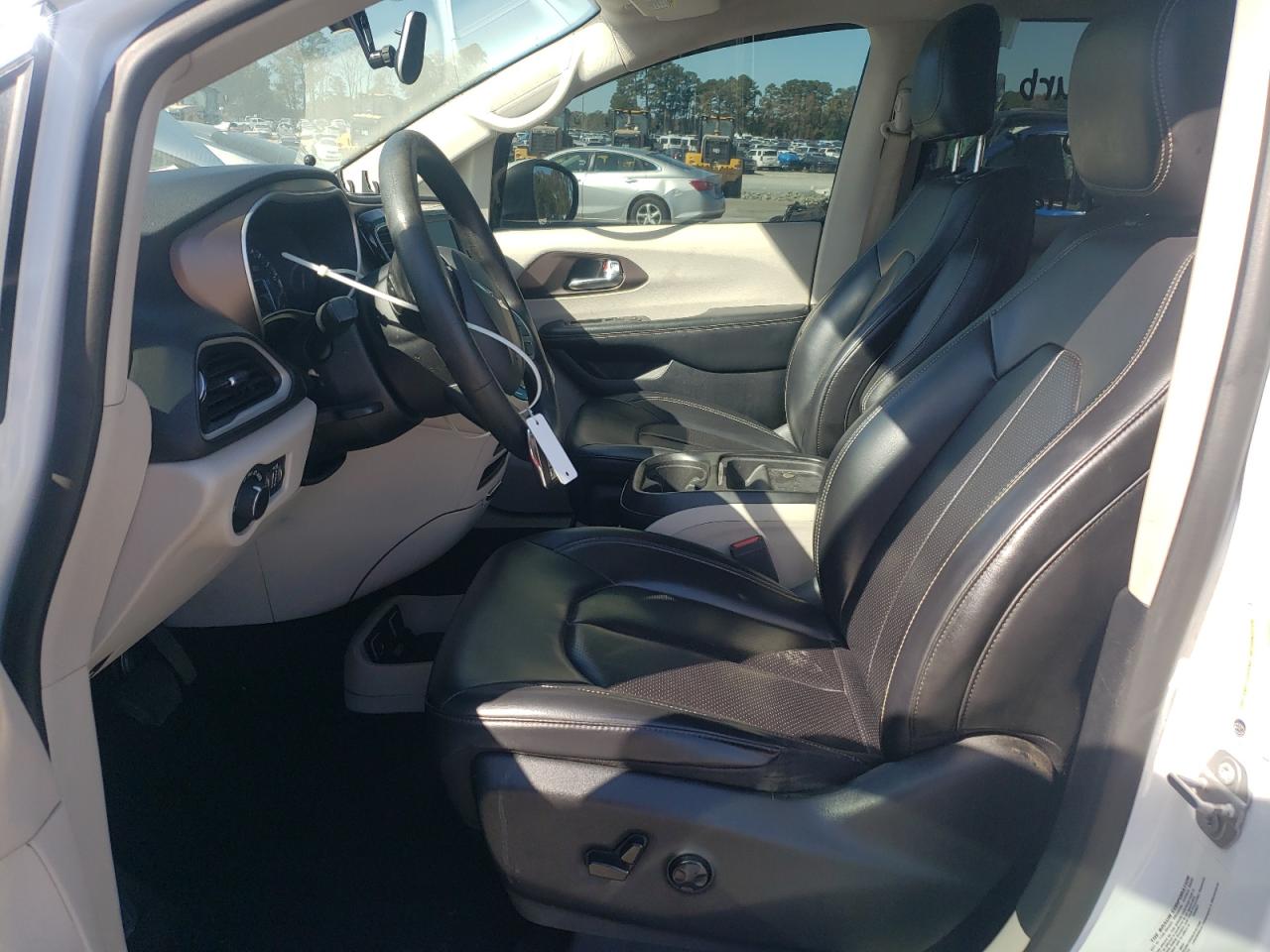 2020 Chrysler Voyager Lxi VIN: 2C4RC1DG9LR157550 Lot: 86829335