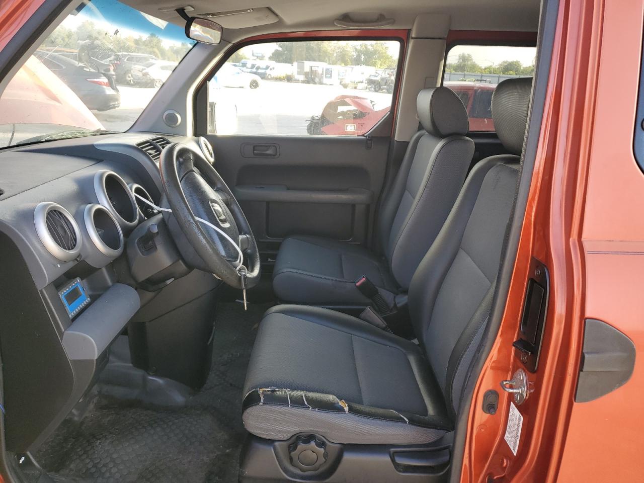 2004 Honda Element Lx VIN: 5J6YH18354L011249 Lot: 82209015