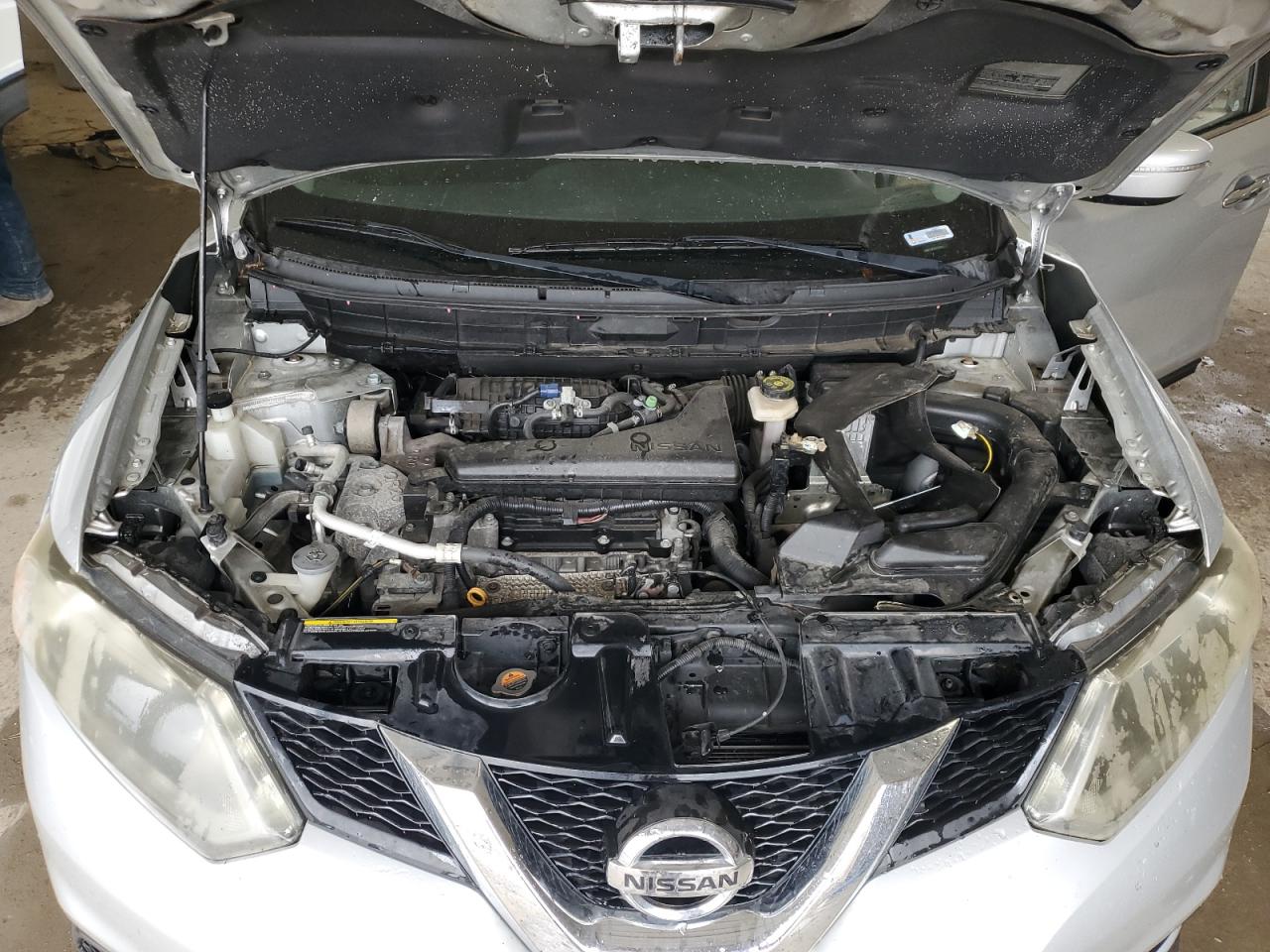 2015 Nissan Rogue S VIN: KNMAT2MV2FP569560 Lot: 82155095