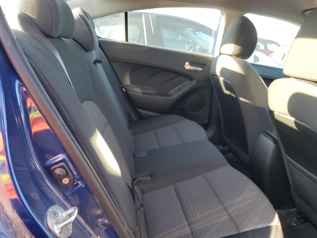 2017 Kia Forte Lx VIN: 3KPFL4A77HE009351 Lot: 82303075