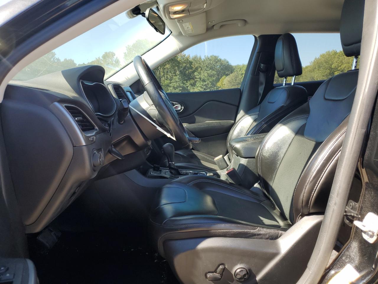 2019 Jeep Cherokee Latitude Plus VIN: 1C4PJLLB7KD344270 Lot: 82412295