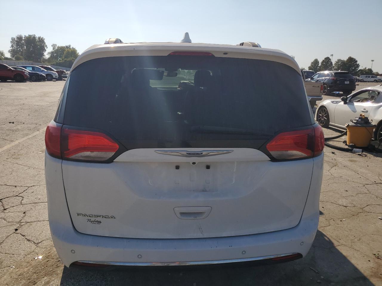 2020 Chrysler Pacifica Touring L VIN: 2C4RC1BG8LR124817 Lot: 86405035