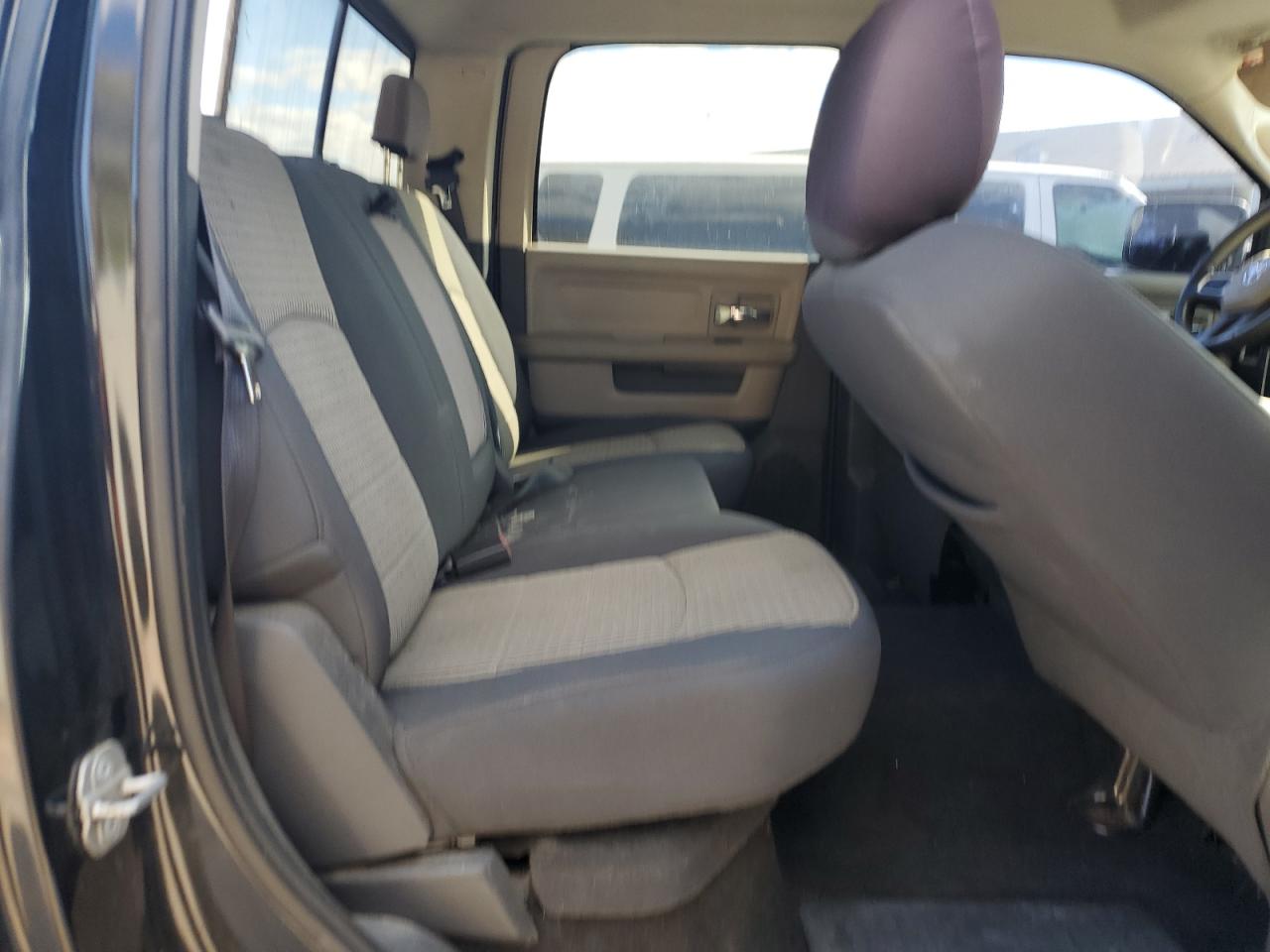 2010 Dodge Ram 1500 VIN: 1D7RV1CT0AS105914 Lot: 82328645