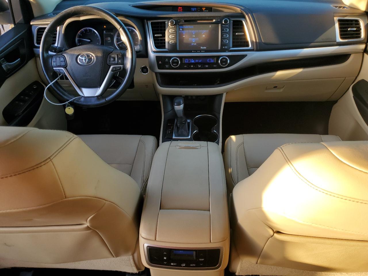 2018 Toyota Highlander Se VIN: 5TDKZRFH6JS541097 Lot: 84534755