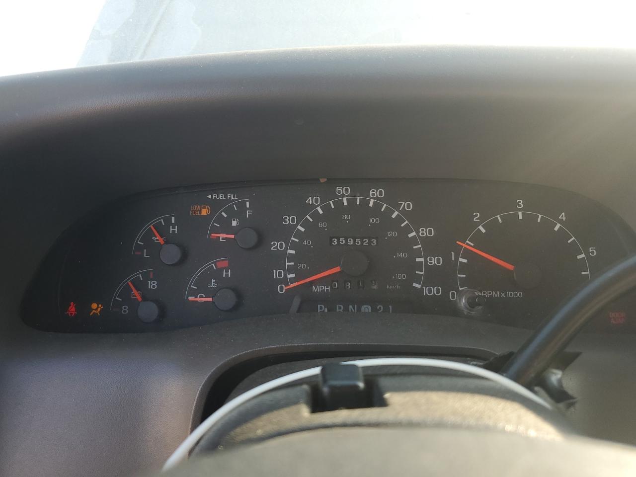 1999 Ford F250 Super Duty VIN: 1FTNX21L0XEE08131 Lot: 87463295