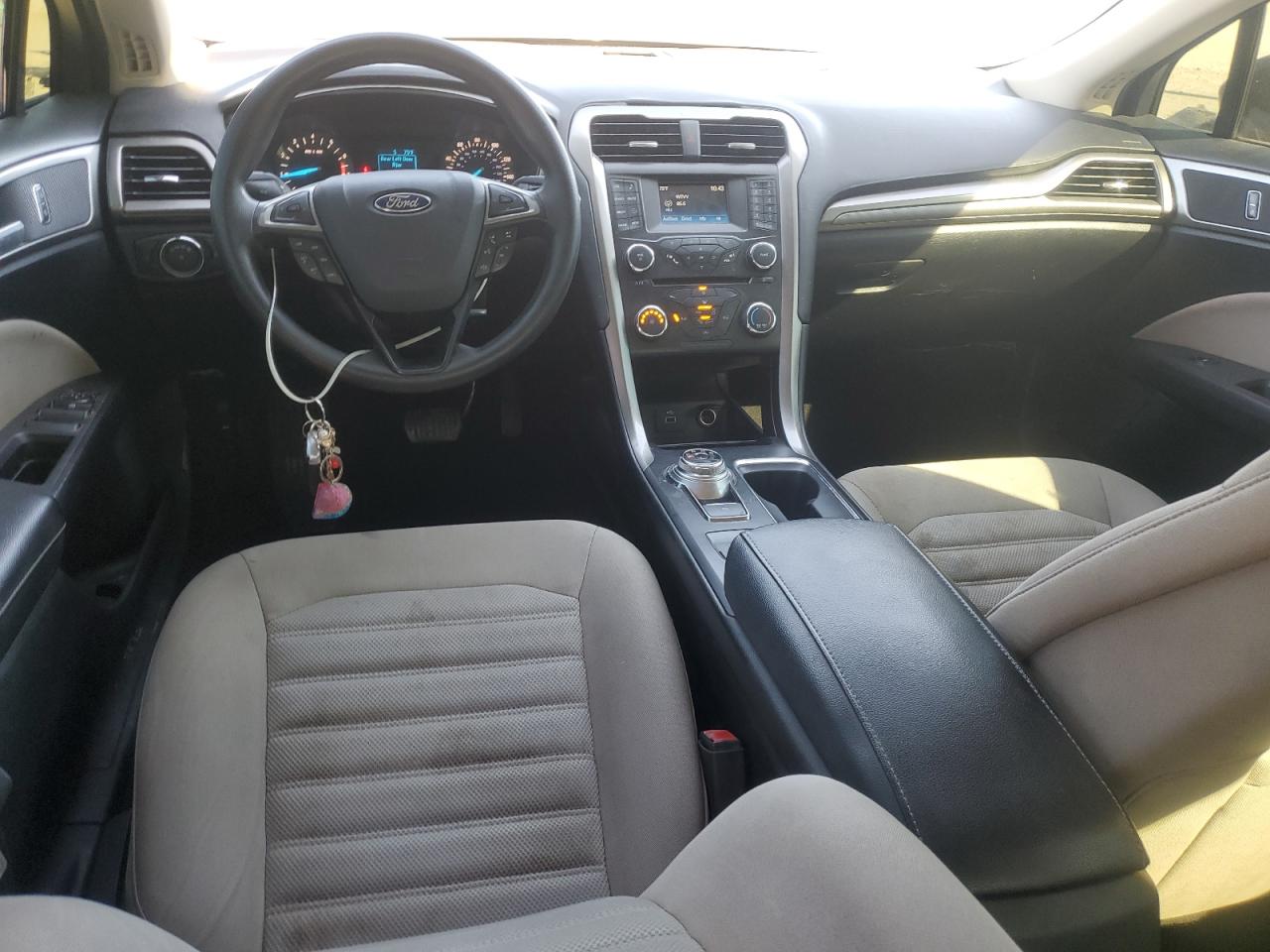 2017 Ford Fusion S VIN: 3FA6P0G72HR148578 Lot: 82729975