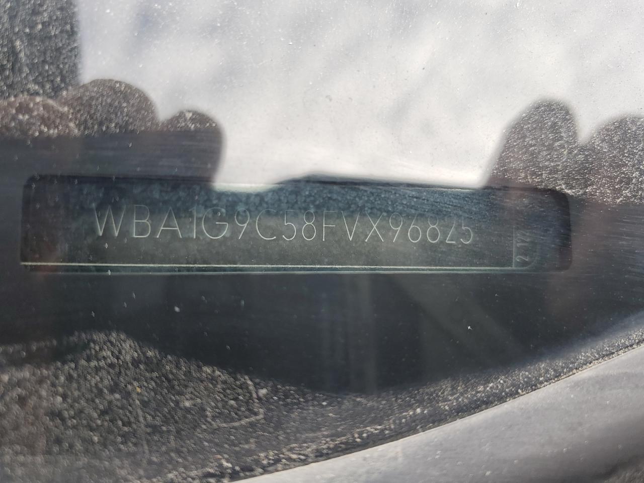 Фото: WBA1G9C58FVX96825