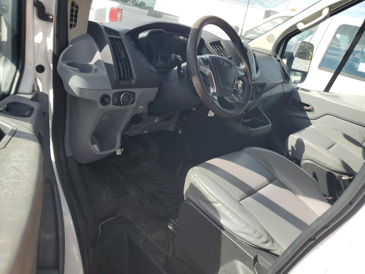 2016 Ford Transit Delivery Van VIN: 1FTYR2XG0GKA31299 Lot: 84199975