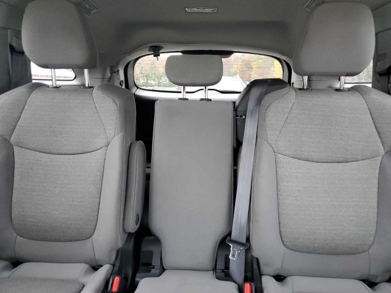 2022 Toyota Sienna Le VIN: 5TDKRKEC8NS087583 Lot: 90308195