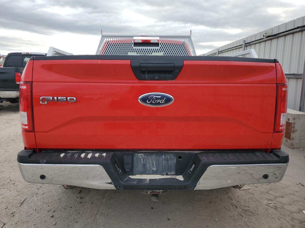 2017 Ford F150 VIN: 1FTMF1C87HKC30450 Lot: 85711925