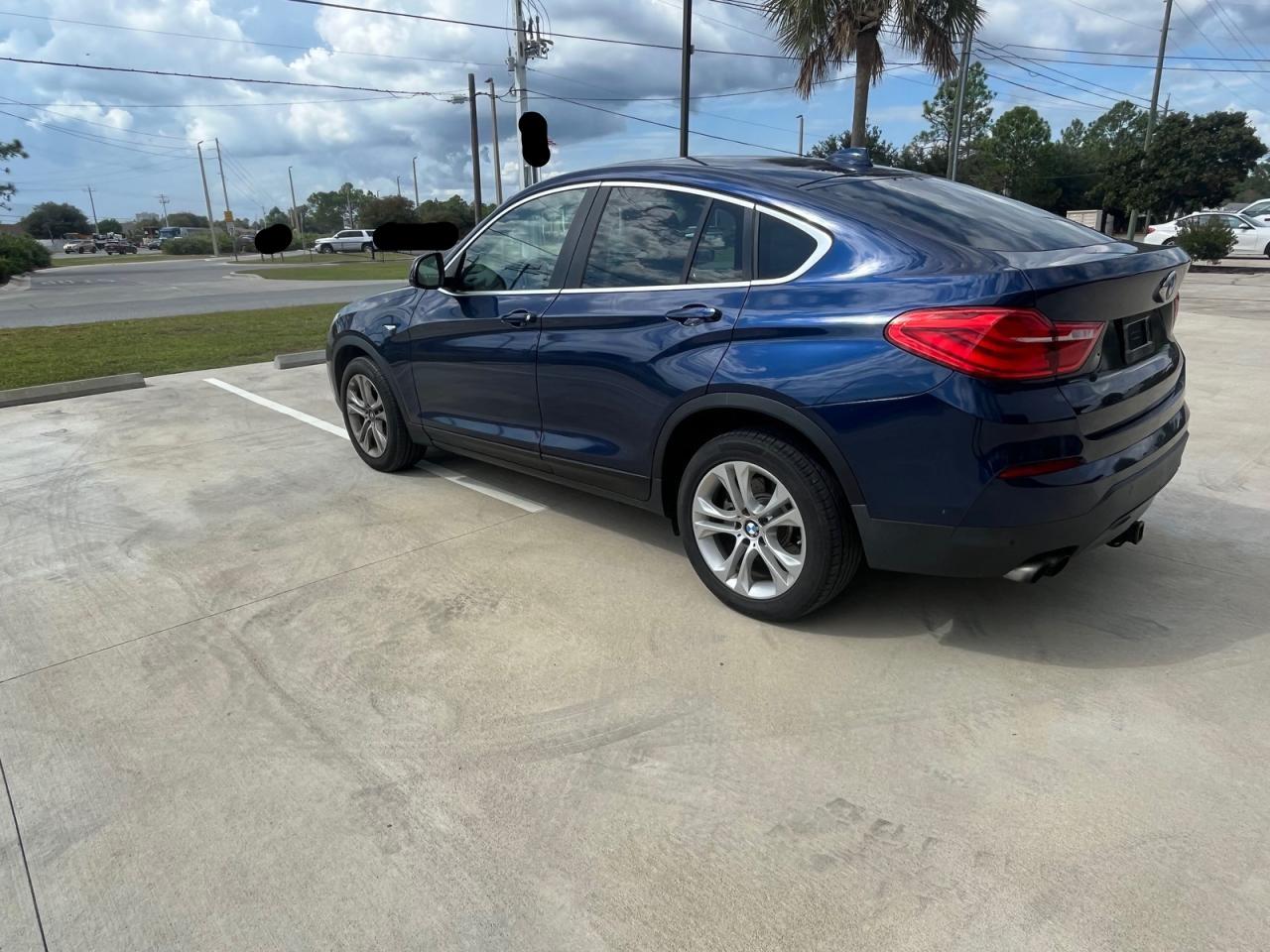 Фото: 5UXXW3C54F0M89225