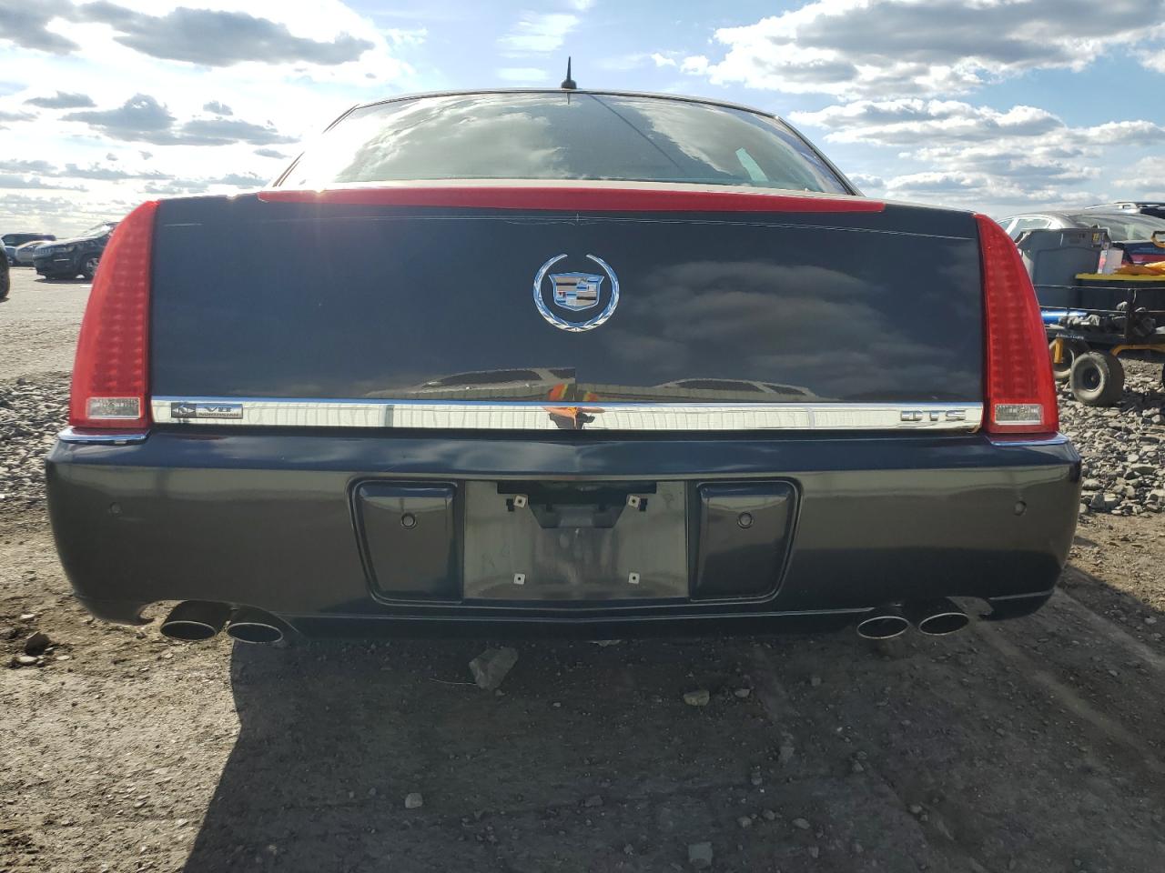 2008 Cadillac Dts VIN: 1G6KD57918U153377 Lot: 84911745
