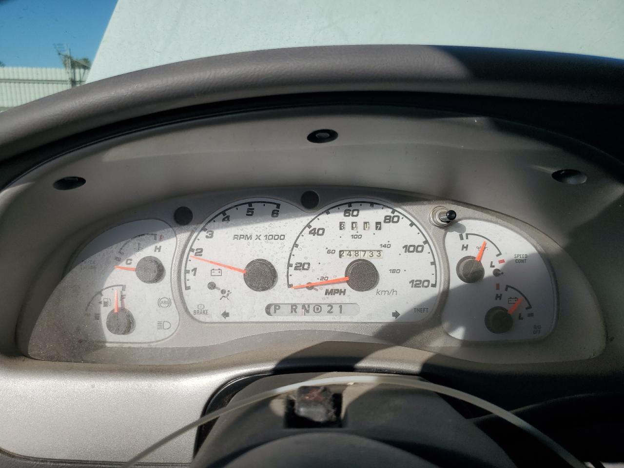 2001 Ford Explorer Sport VIN: 1FMYU60E61UC73522 Lot: 85327415