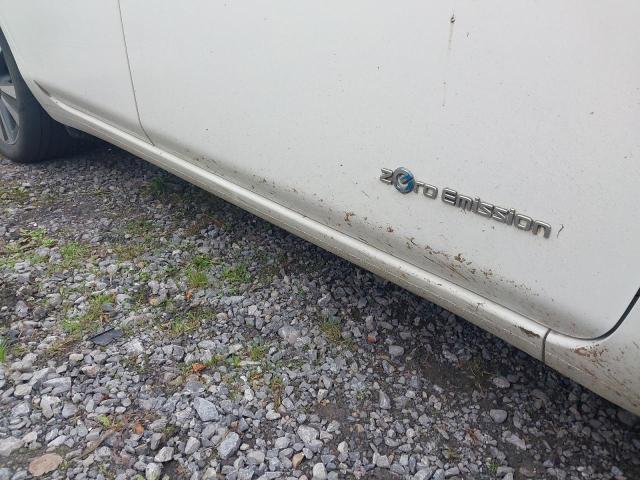 2014 NISSAN LEAF 
