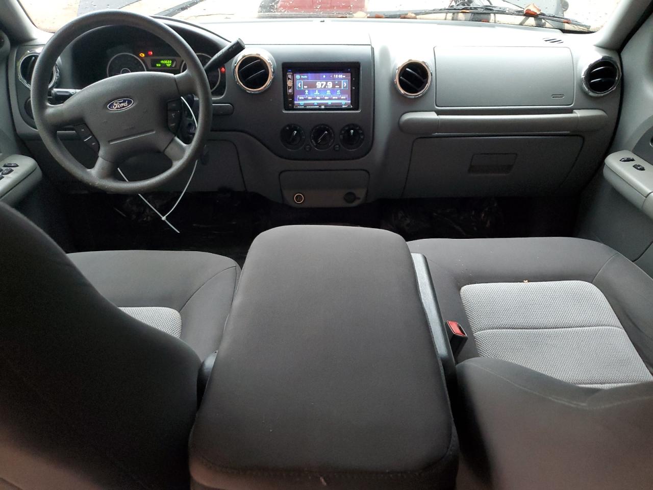 2006 Ford Expedition Xls VIN: 1FMPU13536LA90215 Lot: 82248175