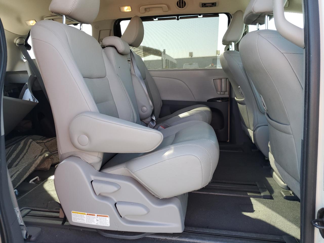 2020 Toyota Sienna Xle VIN: 5TDYZ3DC5LS041613 Lot: 84788495