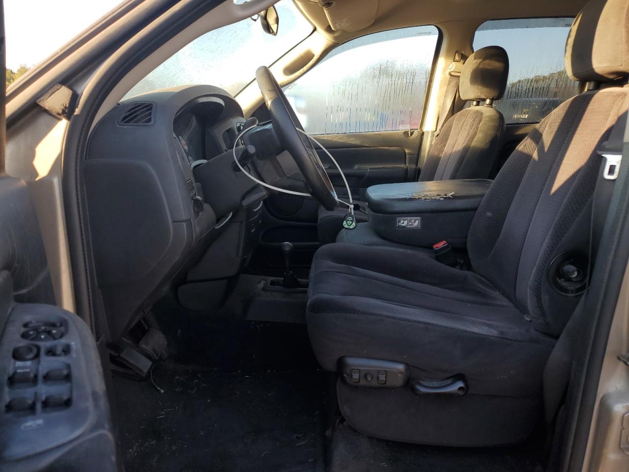 2004 Dodge Ram 1500 St VIN: 1D7HU18N54J145909 Lot: 82166505