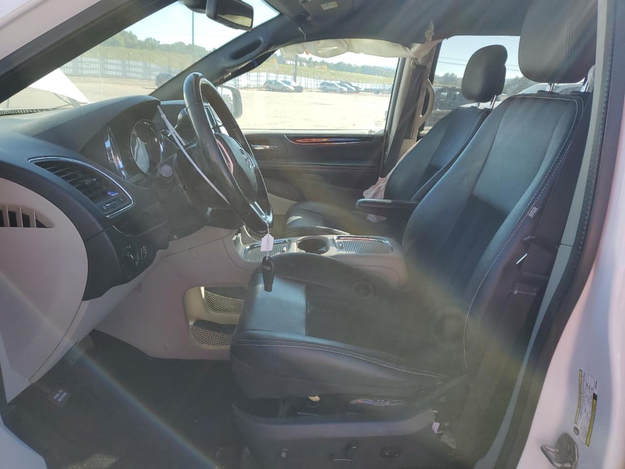 2018 Dodge Grand Caravan Sxt VIN: 2C4RDGCG6JR326583 Lot: 82360875