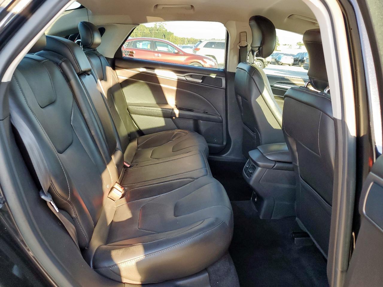 2014 Ford Fusion Titanium VIN: 3FA6P0K98ER271211 Lot: 85671525