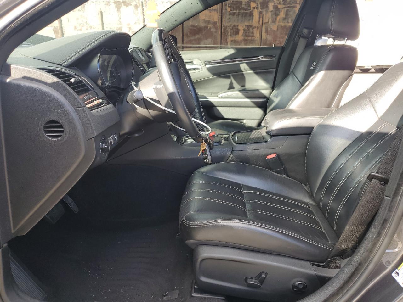 2019 Chrysler 300 S VIN: 2C3CCABG4KH548865 Lot: 84959895