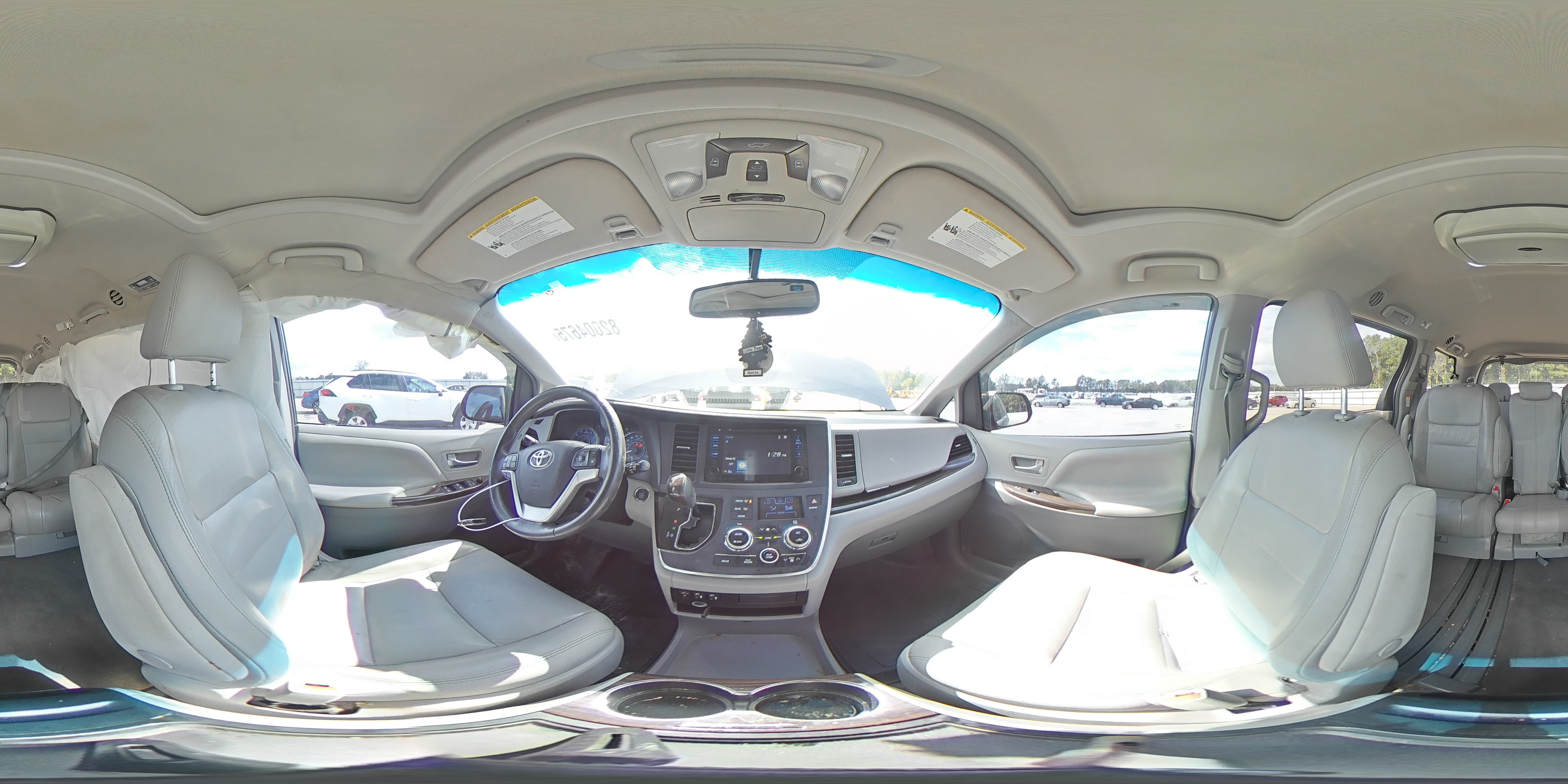 2017 Toyota Sienna Xle VIN: 5TDYZ3DC6HS782697 Lot: 82004675