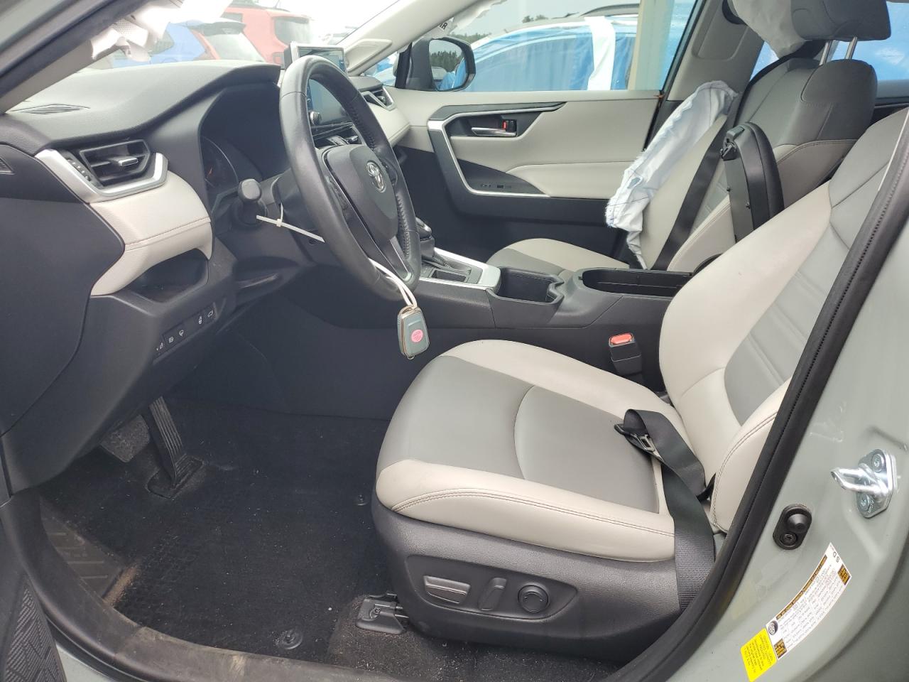 2022 Toyota Rav4 Xle Premium VIN: JTMC1RFV1ND087456 Lot: 69554905