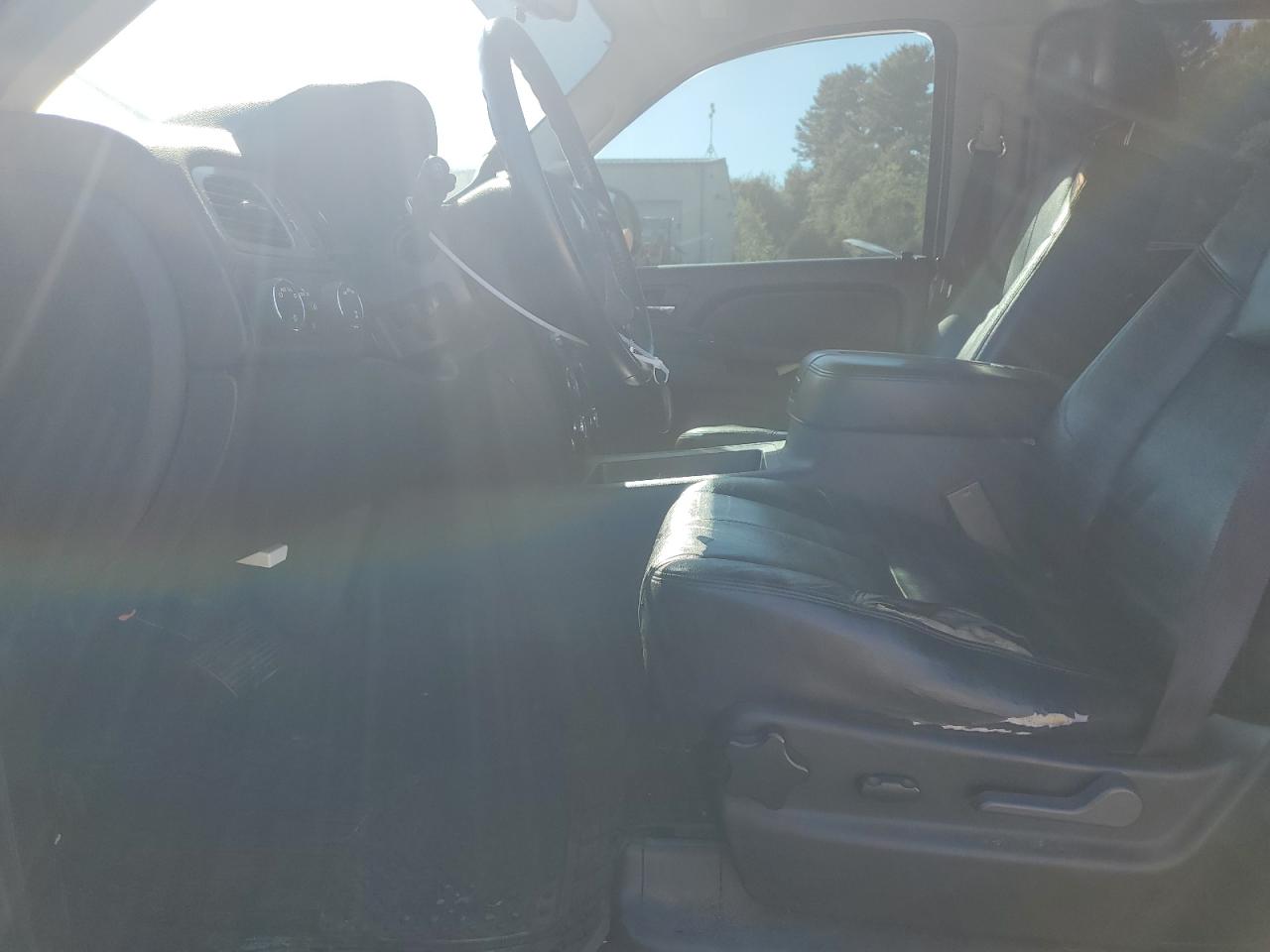 2013 Chevrolet Suburban K1500 Lt VIN: 1GNSKJE78DR164877 Lot: 85090485