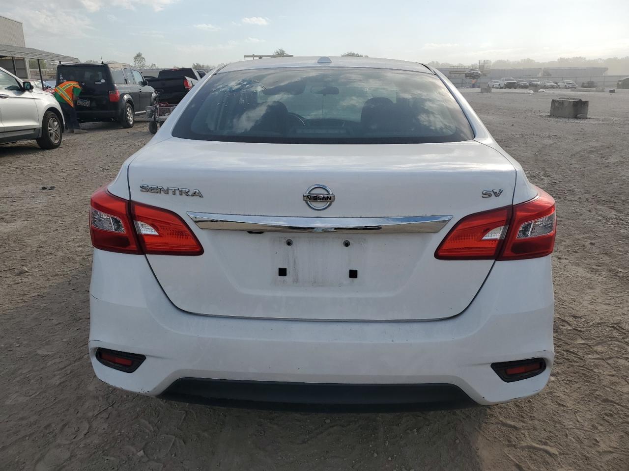 2018 Nissan Sentra S VIN: 3N1AB7AP6JL649019 Lot: 82276785