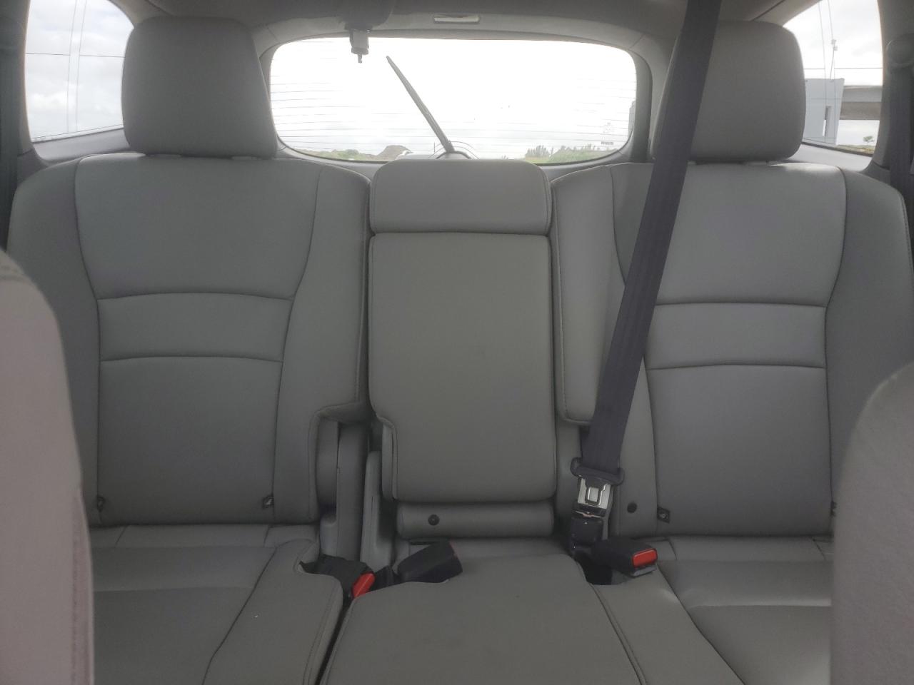 2017 Honda Pilot Touring VIN: 5FNYF6H96HB092090 Lot: 85154595