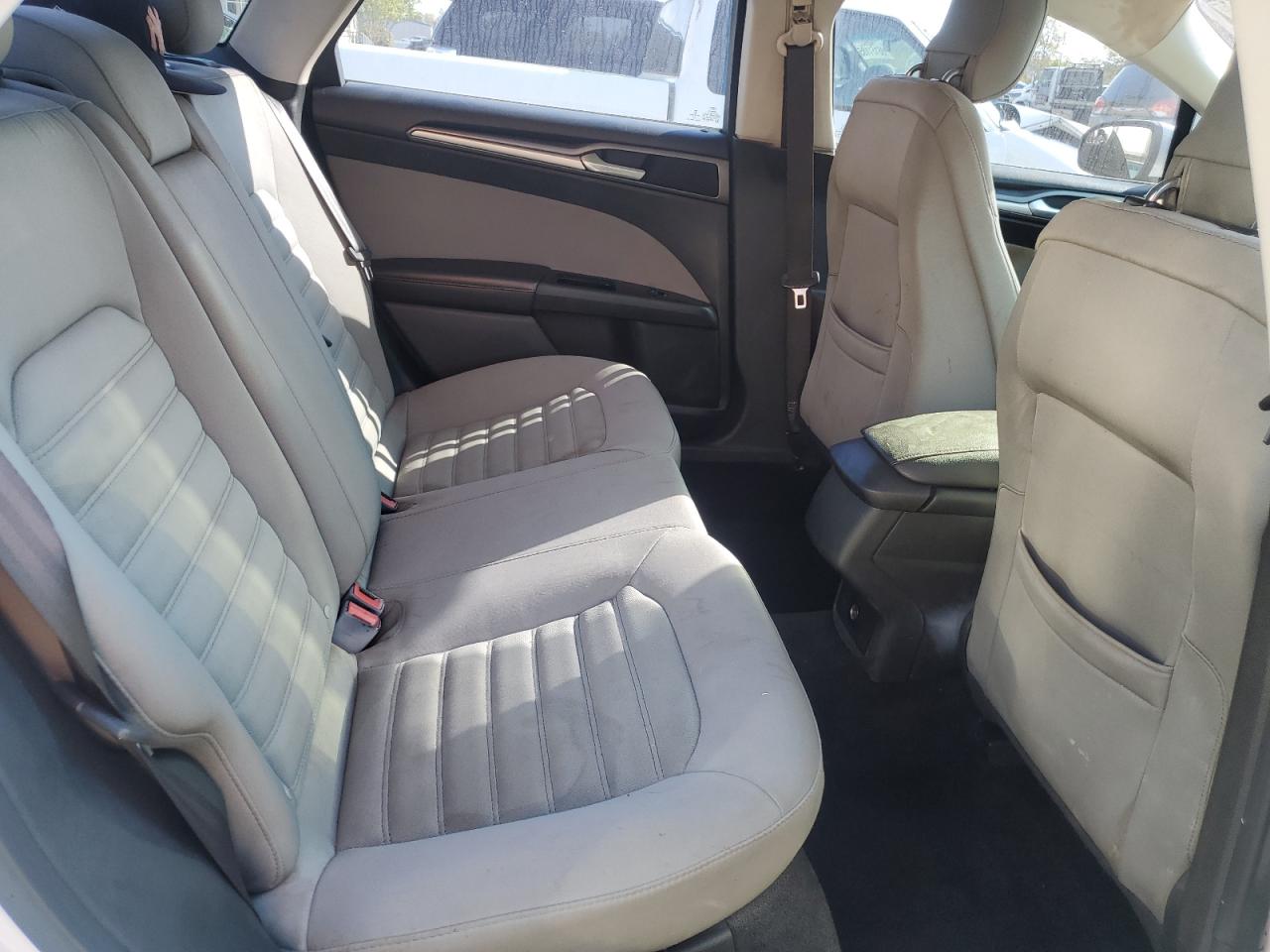 2013 Ford Fusion S VIN: 3FA6P0G70DR152638 Lot: 84974615