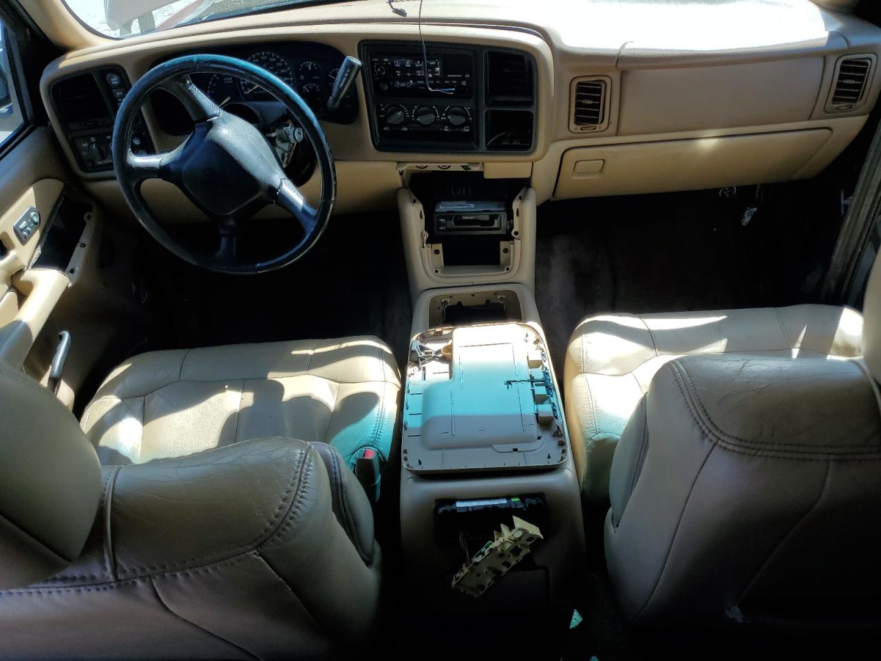 2000 Chevrolet Tahoe K1500 VIN: 1GNEK13T8YJ133307 Lot: 82277395