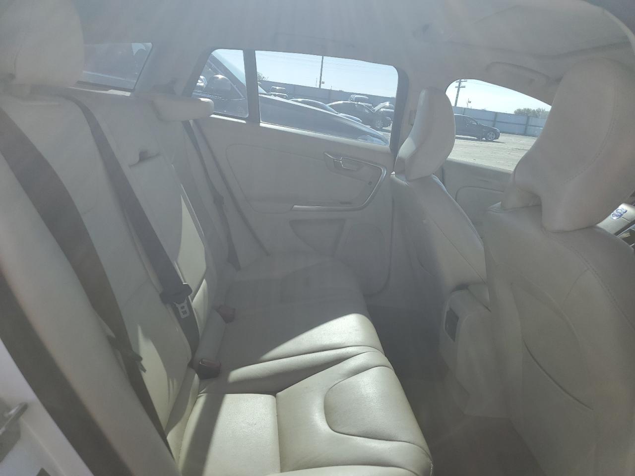 2015 Volvo V60 Premier+ VIN: YV1612SC8F1207002 Lot: 85671575