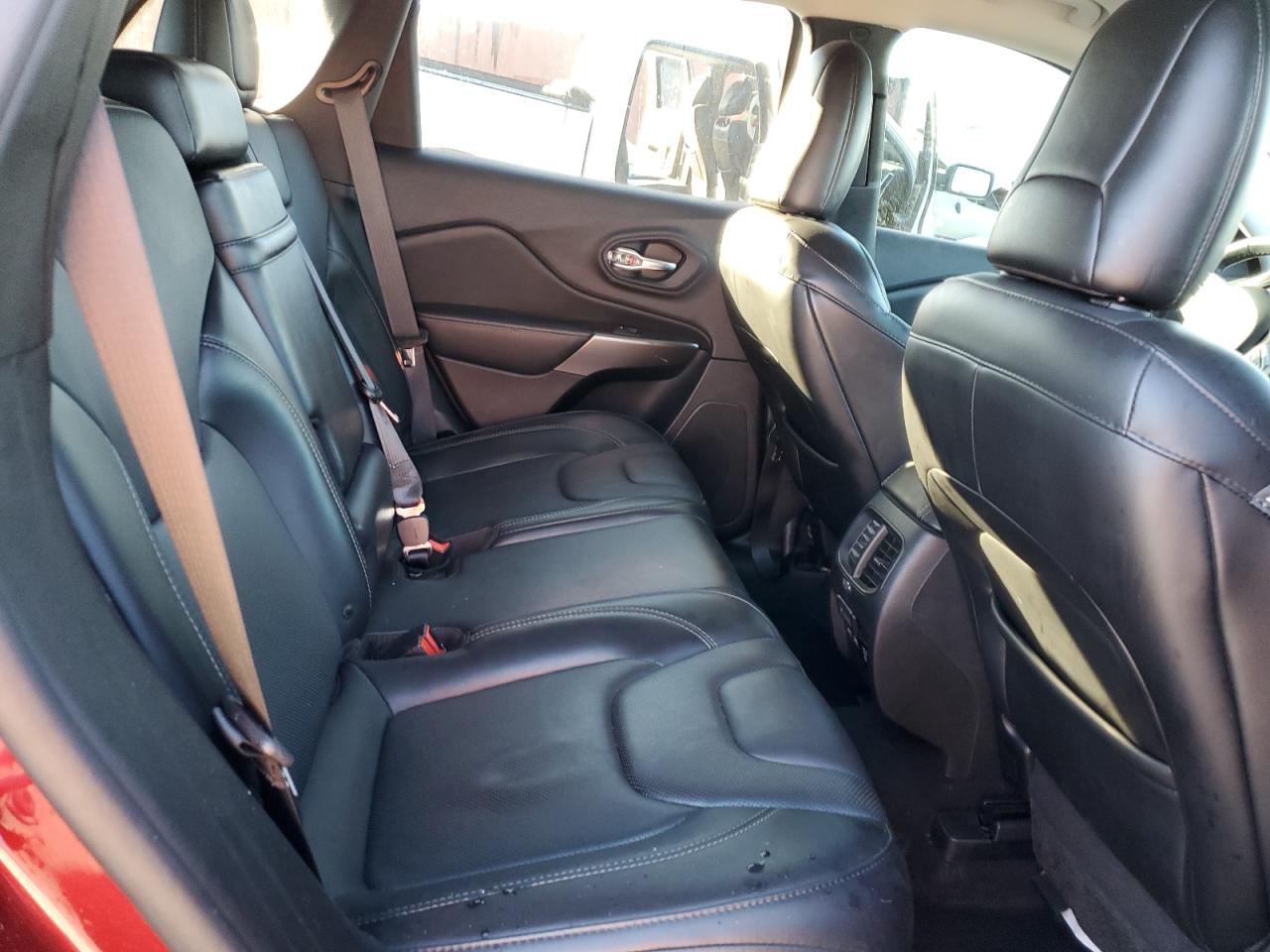 2019 Jeep Cherokee Limited VIN: 1C4PJMDX8KD364172 Lot: 86828715