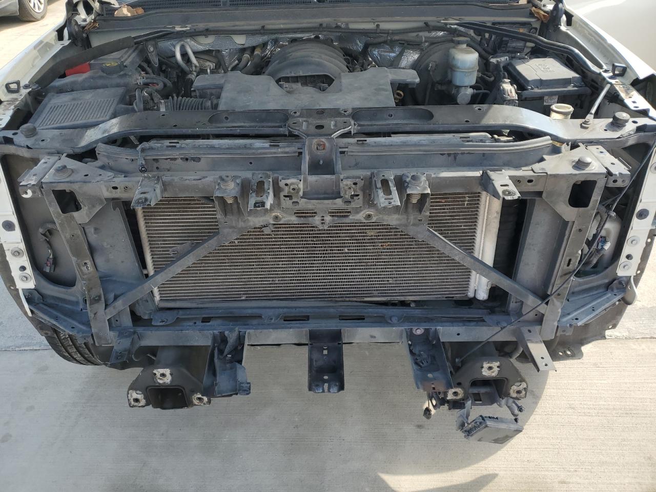 2015 GMC Yukon Xl Denali VIN: 1GKS1JKJ9FR741211 Lot: 87225015