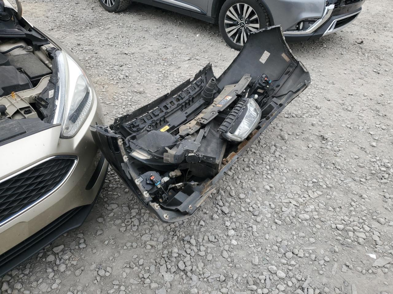 2016 Ford Escape Titanium VIN: 1FMCU0JX0GUB46023 Lot: 90284875